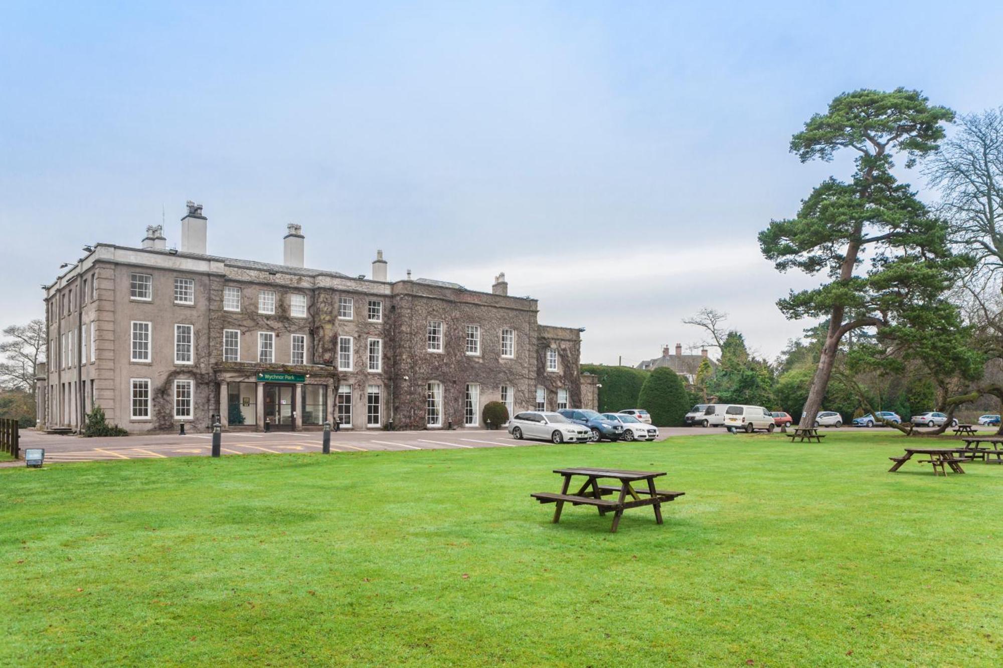 Wychnor Park Country Club 4*
